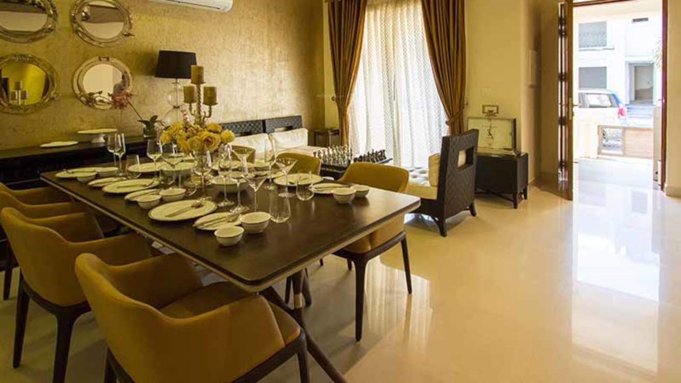  garden bay villa Dining Area