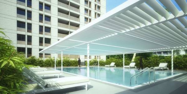  aura Swimming Pool