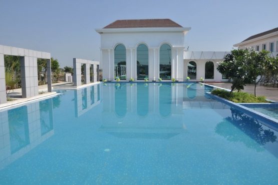  countywalk-villa Swimming Pool