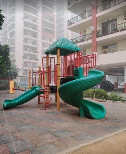  green-vista Children's play area