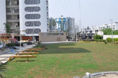  saffron Landscaped Gardens