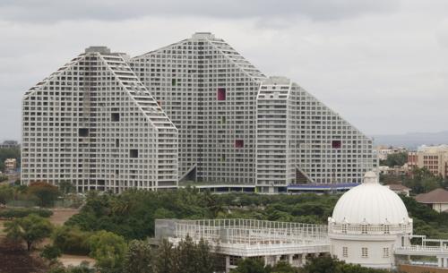  future-towers Images for Elevation of Amanora Future Towers