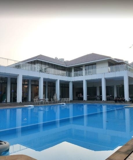  future towers Swimming Pool