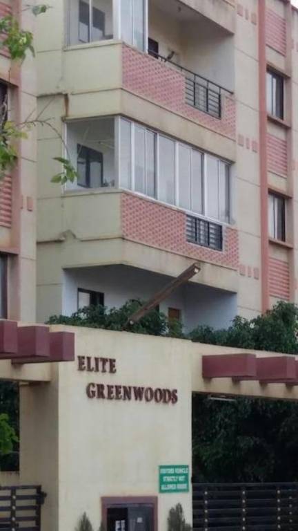  greenwoods Elevation