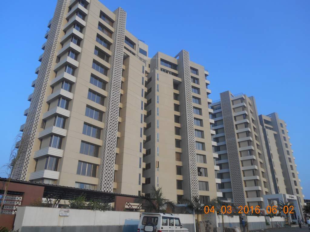  luxuria Images for Elevation of KP Luxuria