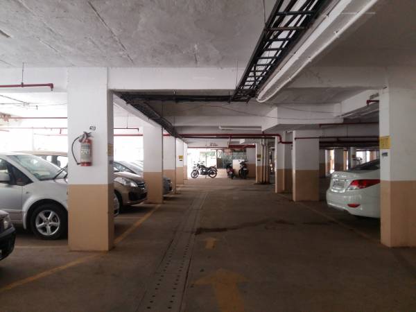  natasha-golf-view Car Parking