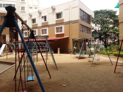  natasha-golf-view Children's play area