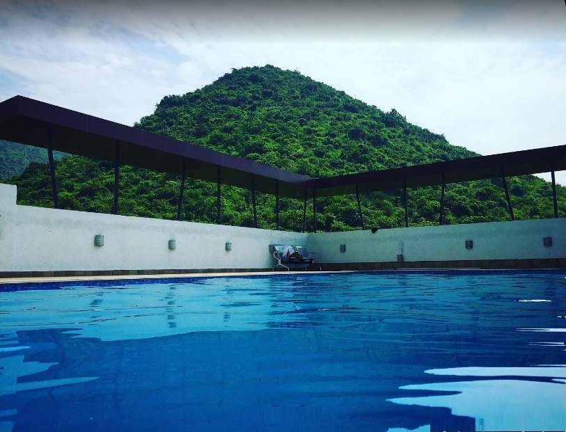  greens Swimming Pool