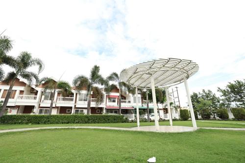  english-villas Landscape Garden and Tree Planting