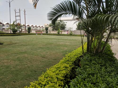 Landscaped Gardens imperial-heights Landscaped Gardens