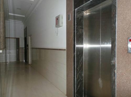  rajveer-apartments Lift Available