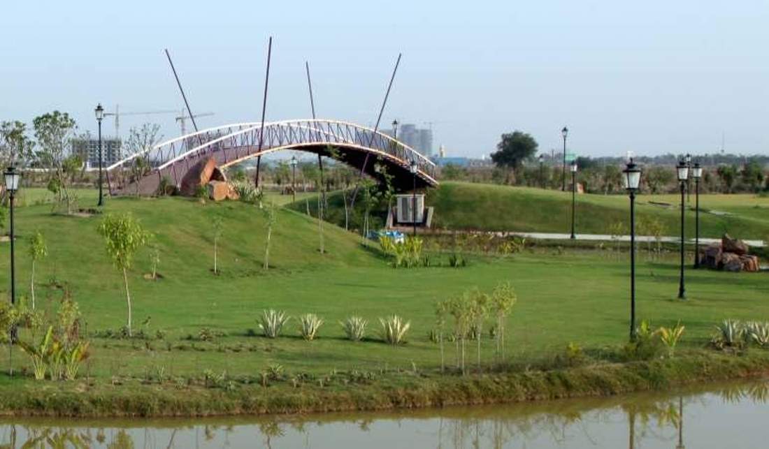 Images for Amenities of Gaursons 32nd Parkview Gaur Yamuna City