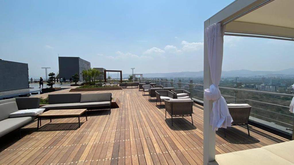  voyage to the stars Others