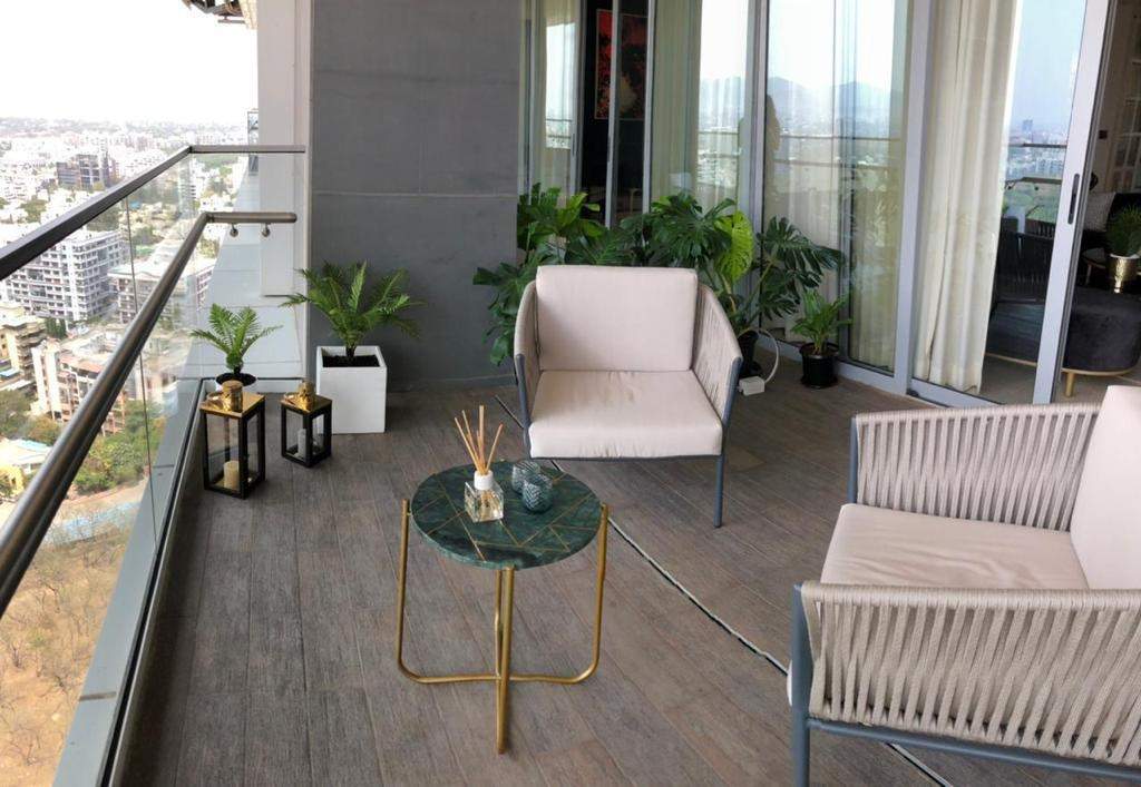  voyage to the stars Others