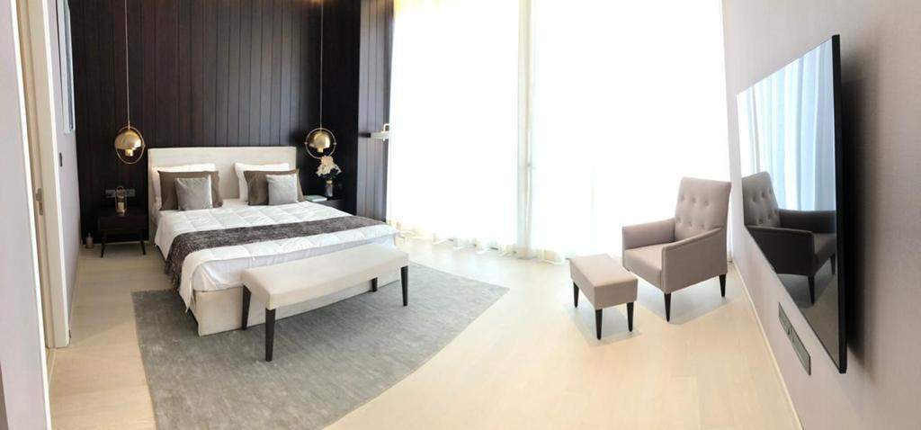  voyage to the stars Others