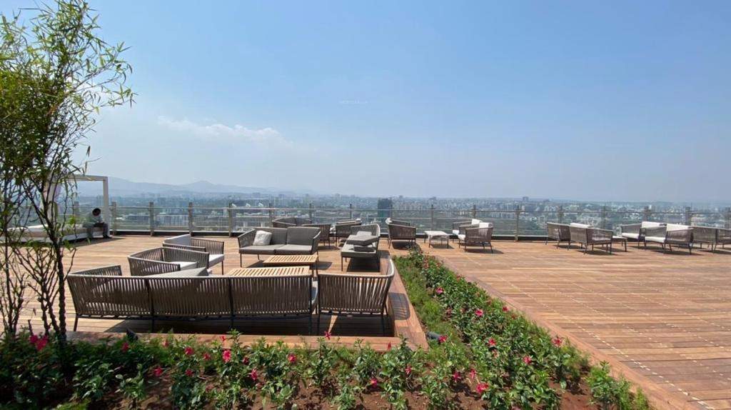  voyage to the stars Others