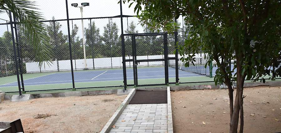  ken Tennis Court