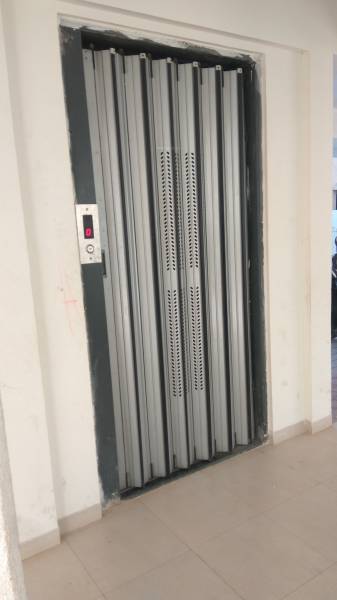  niwas Lift Available