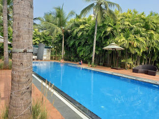  village Swimming Pool