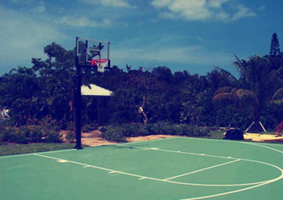  silverwood apartments Basketball Court