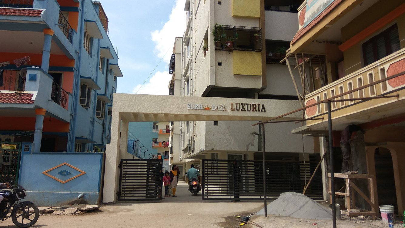  luxuria Entrance Gate Security Cabin