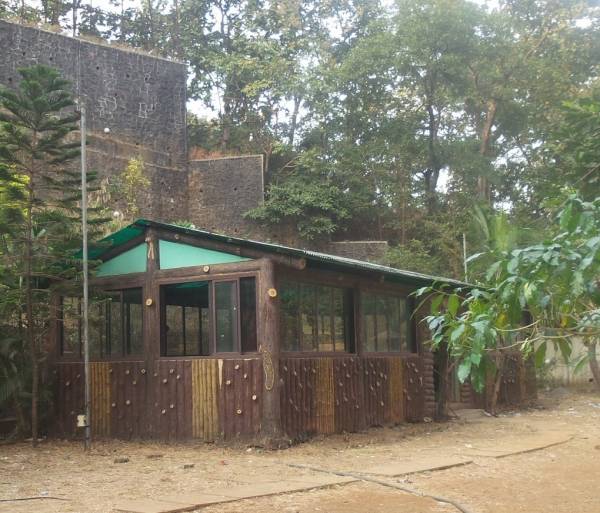  hills Community Hall