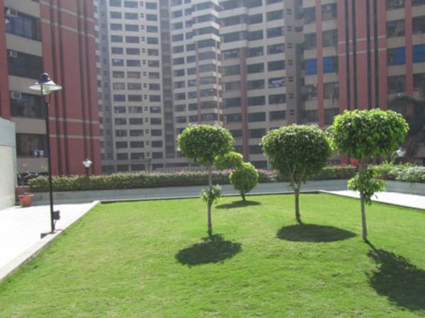 Landscaped Gardens aangan Landscaped Gardens