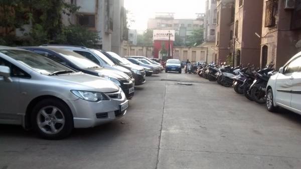  broadway-avenue Car Parking