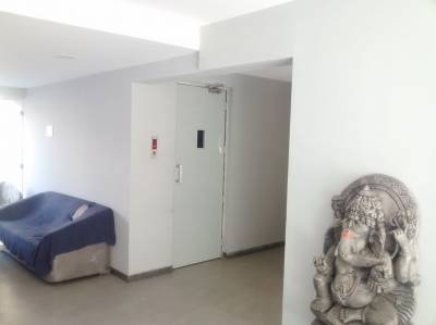 Lift Available one Lift Available