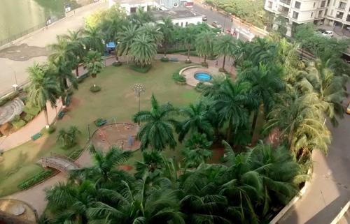  lake-homes Landscaped Gardens