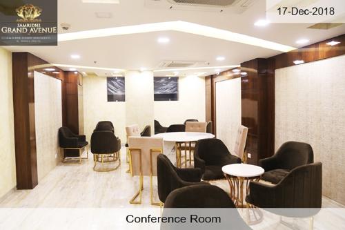  grand-avenue Conference Room