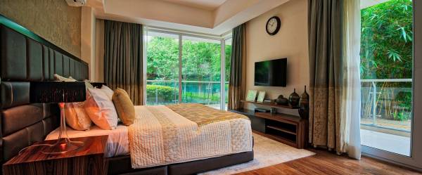 Images for Main Other of Mahindra Luminare