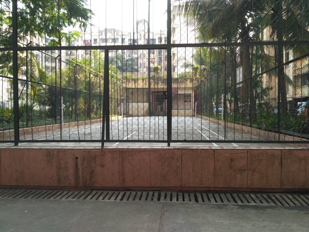 Lokhandwala Spring Leaf