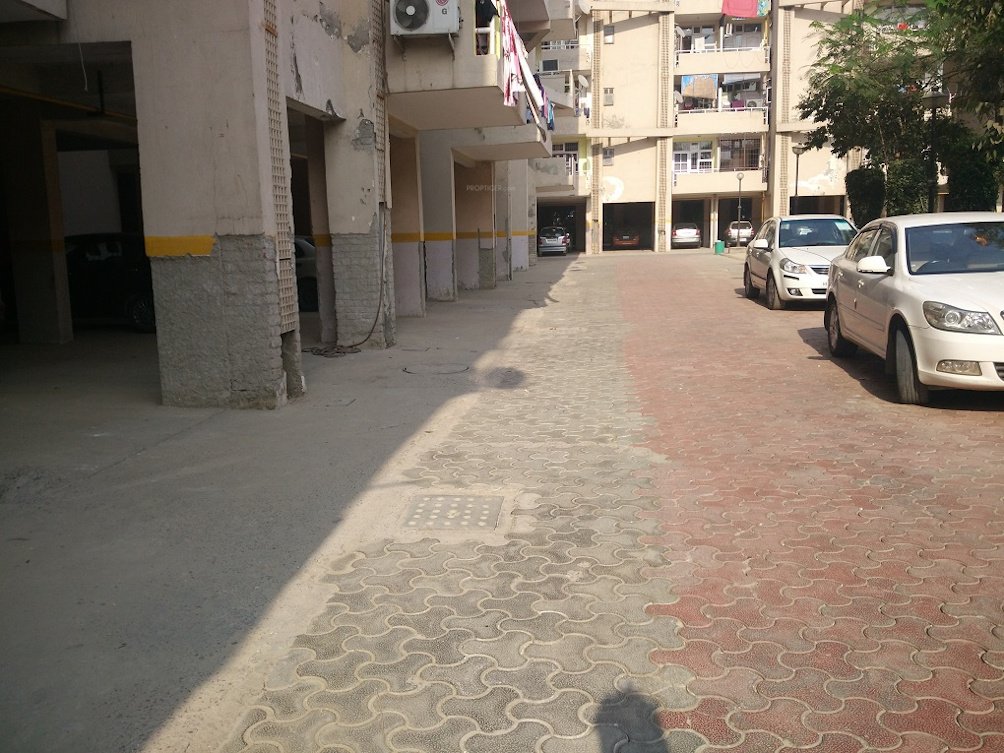 teachers apartments Car Parking