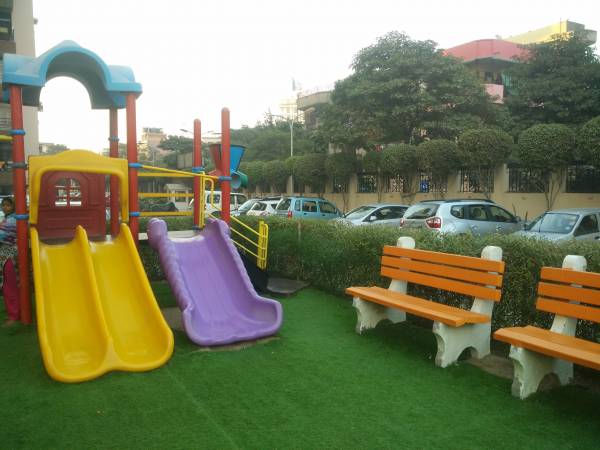 Children's play area heights Children's play area