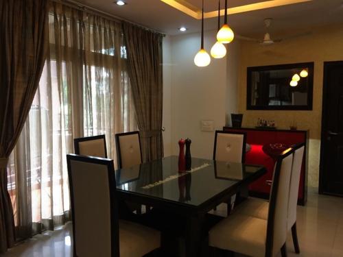  south-city-heights Living Area