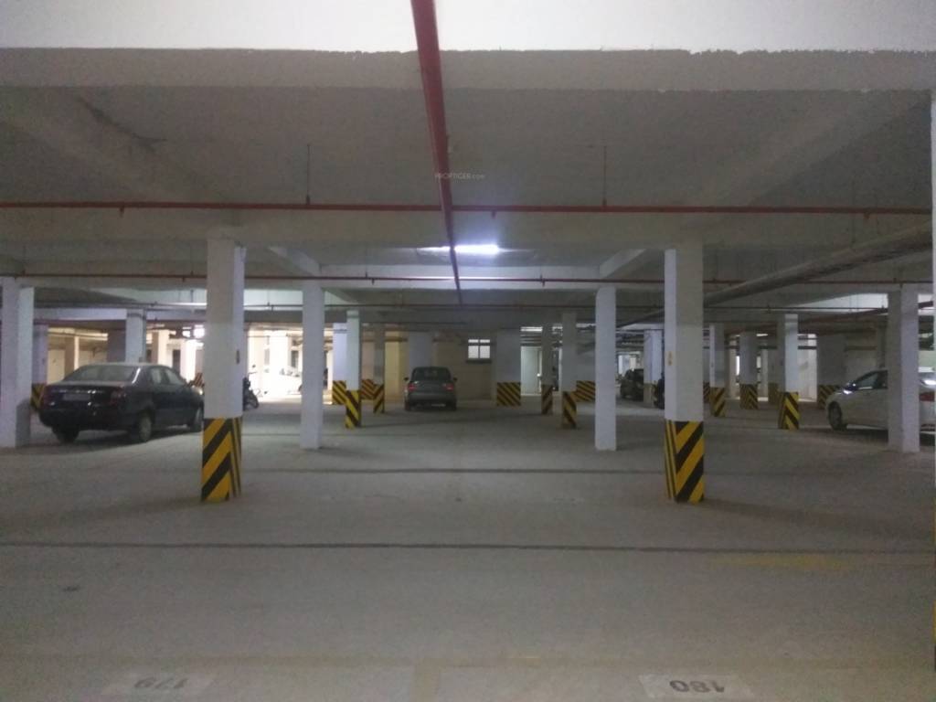elena 5 Car Parking