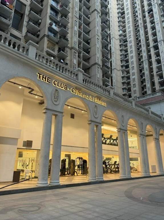  grand carnesia Club House