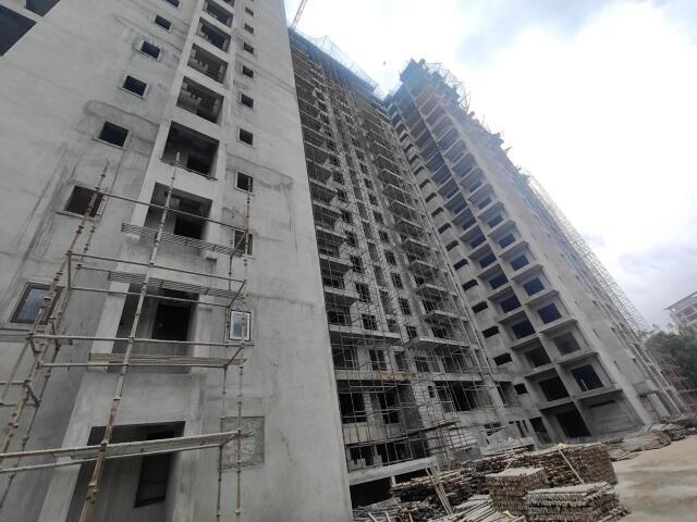 22 and crest Tower 2 Construction Status May 25