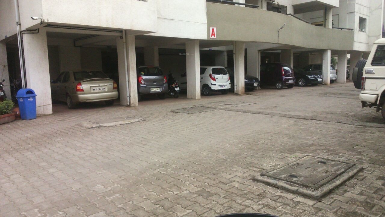 fontana Car Parking