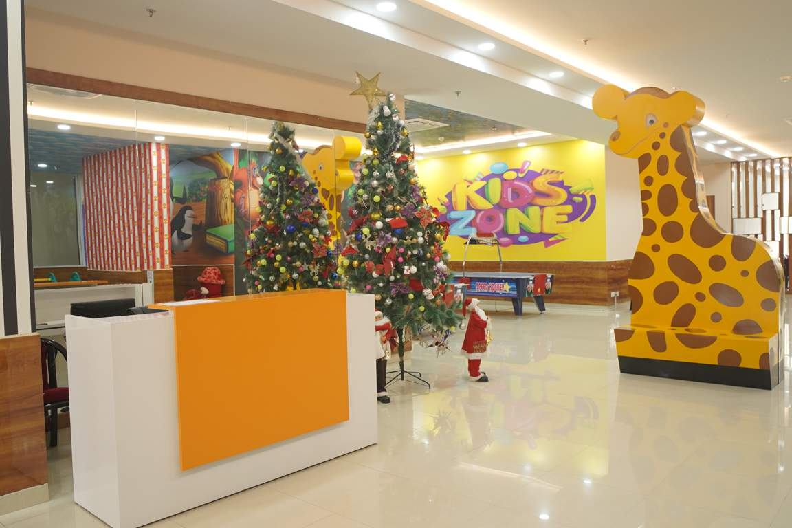 gold avenue Children's play area