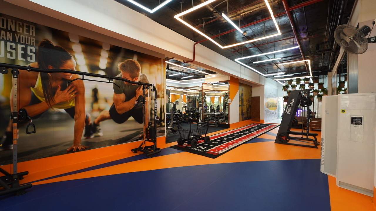 gold avenue Gymnasium