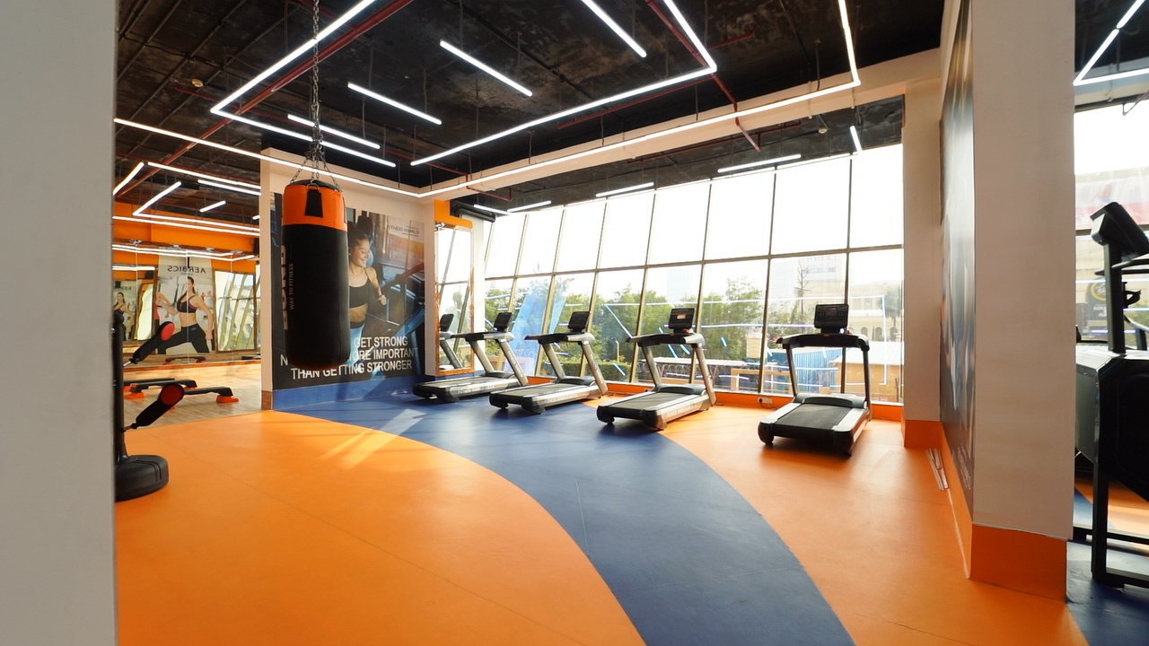 gold avenue Gymnasium