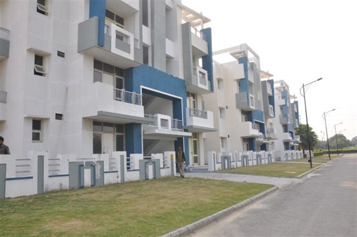 Images for Elevation of Parsvnath Royale Floors