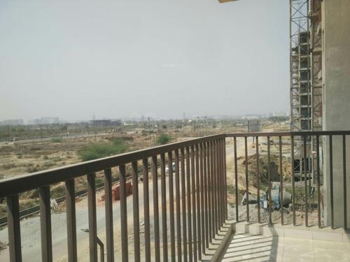  green-mansion Bus Shelter