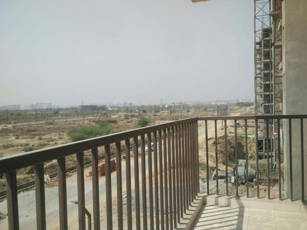 green mansion Bus Shelter