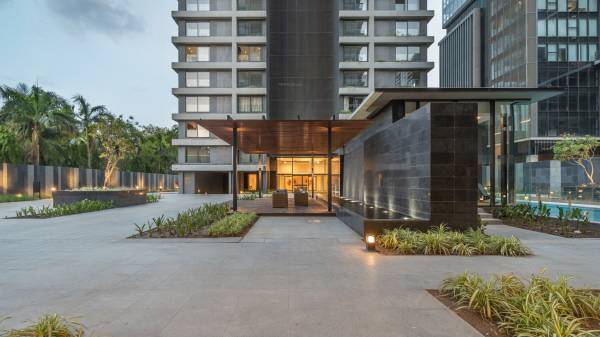 Others paarijat-eclat Others