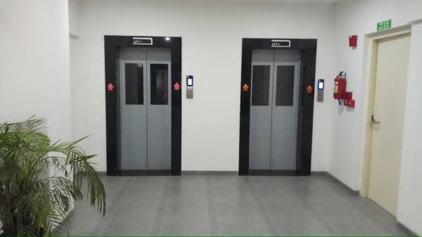  athashri-xion Lift Available