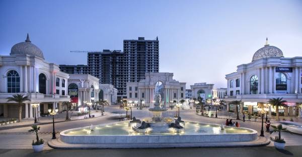 Fountains amenities of Omaxe Royal Residency