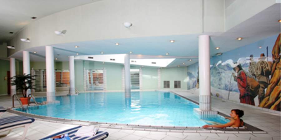 flora Images for Amenities of Presidency Flora